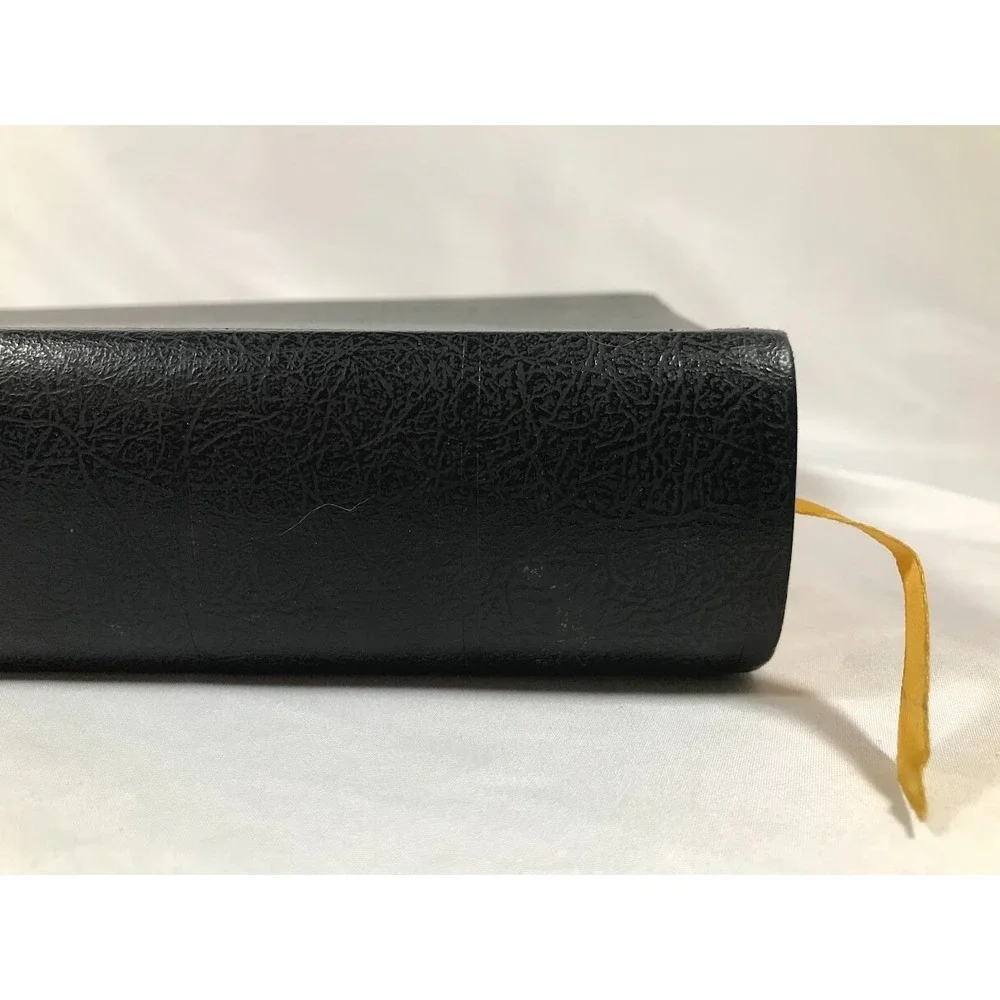 Vintage Thomas Nelson KJV Holy Bible Thumb Index Gold Gilt Edge Black Book